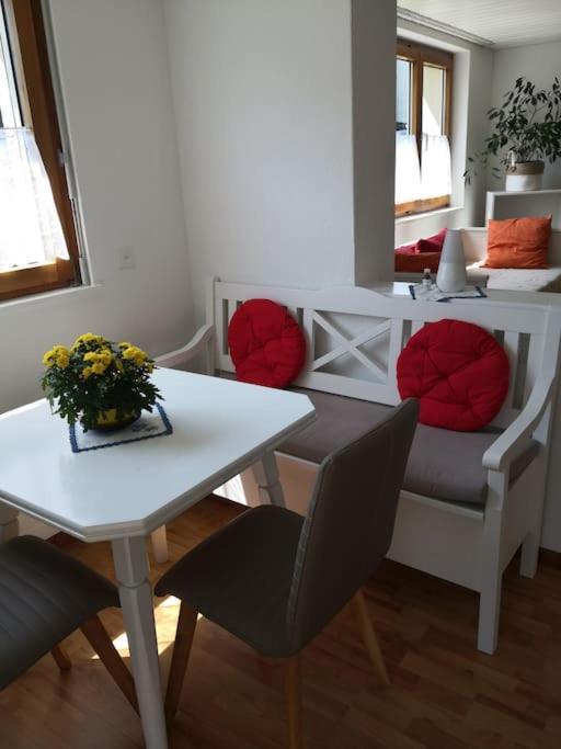 Garten-Wohnung Eschen Экстерьер фото